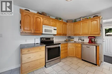3815 Vaughan Street Windsor ON N9C 1Z6