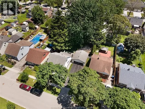 3815 Vaughan Street Windsor ON N9C 1Z6