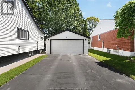 3815 Vaughan Street Windsor ON N9C 1Z6