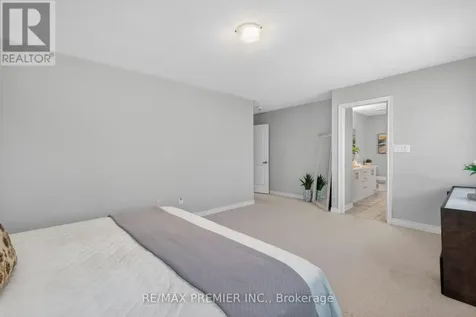 126 Barrow Avenue Bradford West Gwillimbury (bradford) ON L3Z 0X3