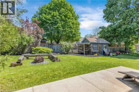18 Hawarden Avenue Brantford ON N3T 4H3
