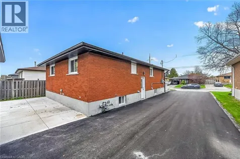 74 Victor Boulevard Hamilton ON L9A 2V4