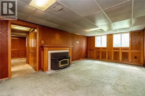 2048 Elmhurst Avenue Oakville ON L6J 1X1