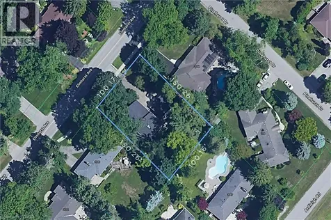 2048 Elmhurst Avenue Oakville ON L6J 1X1