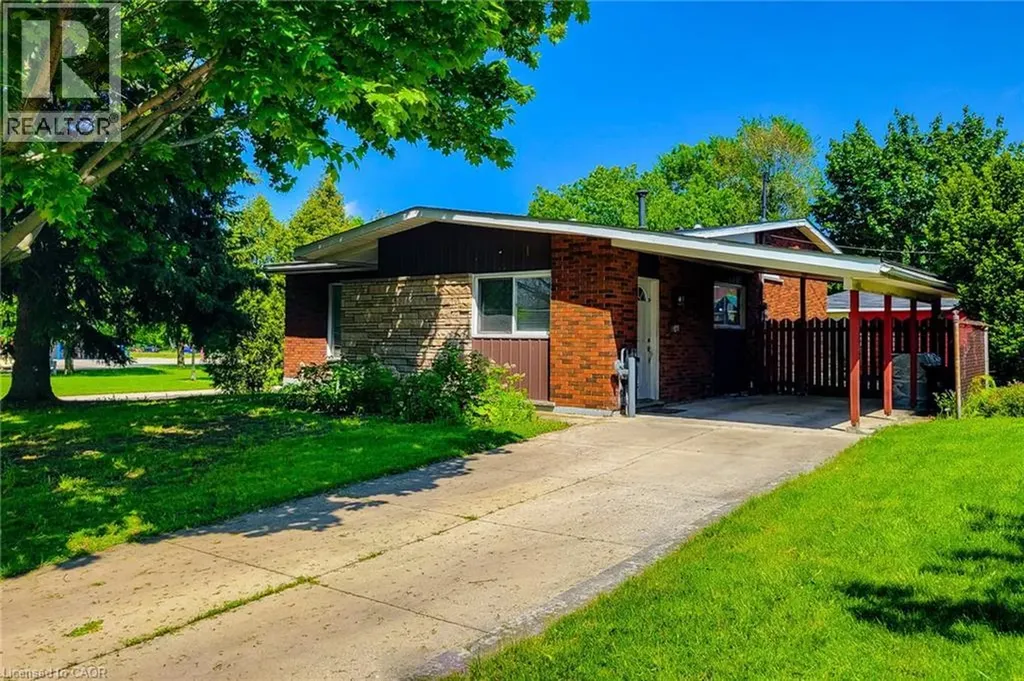 1 Vera Court Hamilton ON L8K 4G7