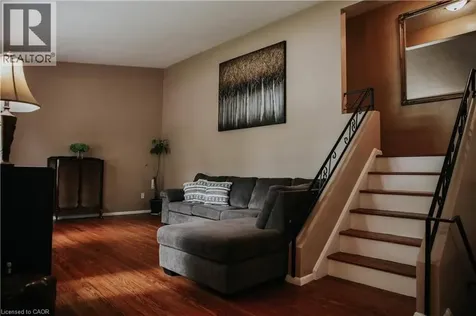 1 Vera Court Hamilton ON L8K 4G7