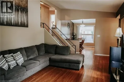 1 Vera Court Hamilton ON L8K 4G7