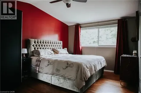 1 Vera Court Hamilton ON L8K 4G7