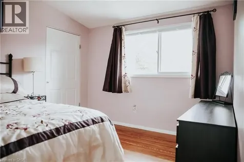 1 Vera Court Hamilton ON L8K 4G7