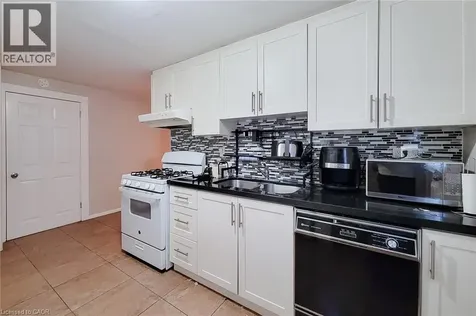 1 Vera Court Hamilton ON L8K 4G7