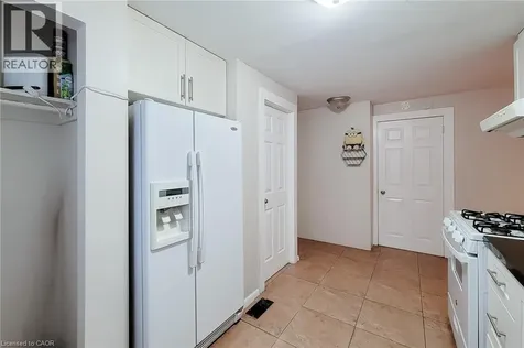 1 Vera Court Hamilton ON L8K 4G7