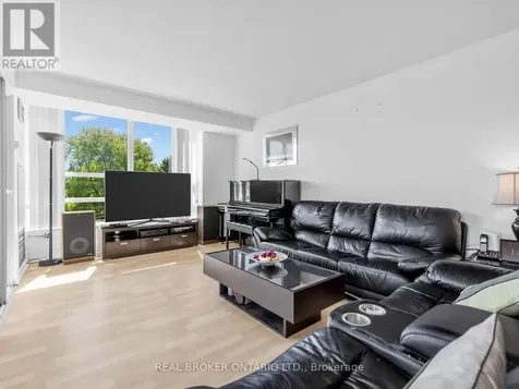 7825 Bayview Avenue Markham (aileen-willowbrook) ON L3T 7N2
