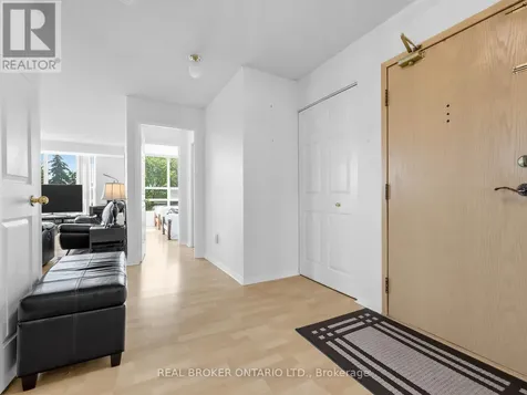 7825 Bayview Avenue Markham (aileen-willowbrook) ON L3T 7N2