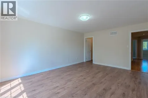 582 Stonehenge Drive Ancaster ON L9K 0B2