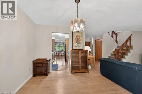 82 Braeheid Avenue Waterdown ON L8B 0C6