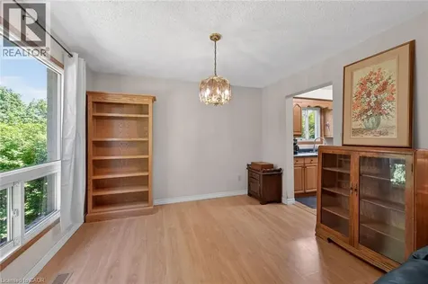 82 Braeheid Avenue Waterdown ON L8B 0C6