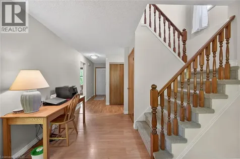 82 Braeheid Avenue Waterdown ON L8B 0C6