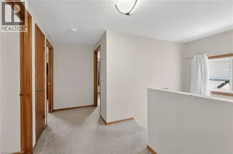 82 Braeheid Avenue Waterdown ON L8B 0C6