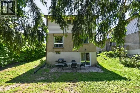 82 Braeheid Avenue Waterdown ON L8B 0C6