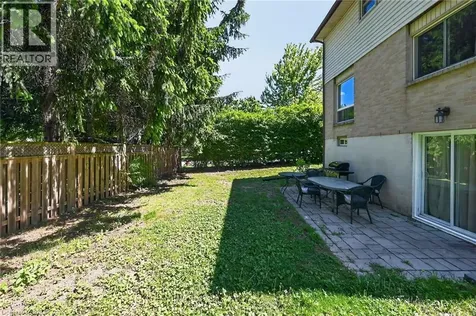 82 Braeheid Avenue Waterdown ON L8B 0C6