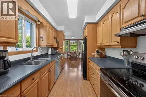 82 Braeheid Avenue Waterdown ON L8B 0C6