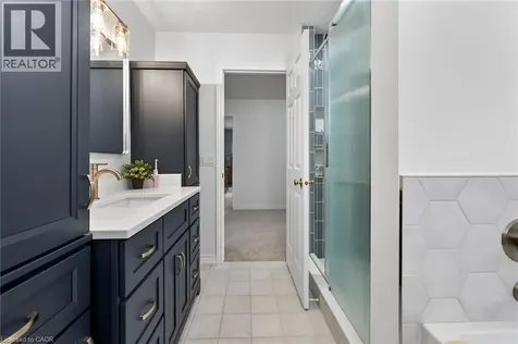 234 Gatestone Drive Stoney Creek ON L8J 3Y6