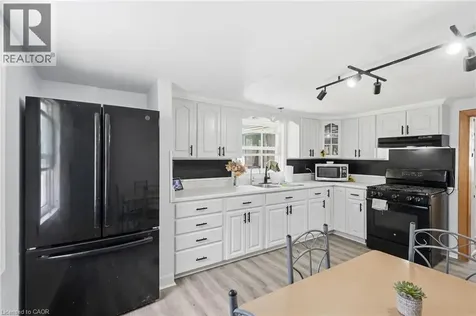 412 Helena Street Dunnville ON N1A 2T2