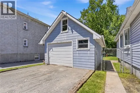 412 Helena Street Dunnville ON N1A 2T2