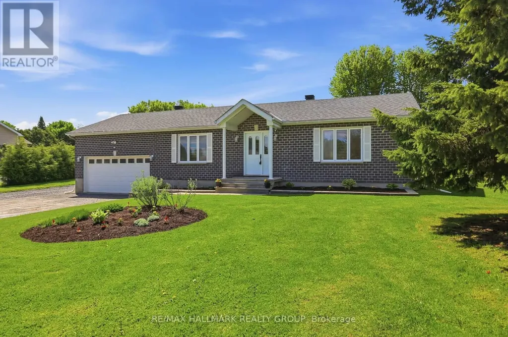2740 Lockwood Lane Ottawa ON K4C 1B6