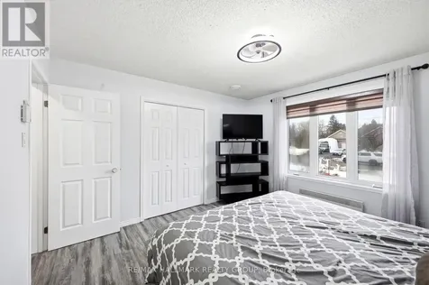2740 Lockwood Lane Ottawa ON K4C 1B6
