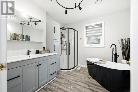 2740 Lockwood Lane Ottawa ON K4C 1B6