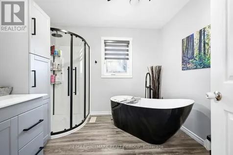 2740 Lockwood Lane Ottawa ON K4C 1B6