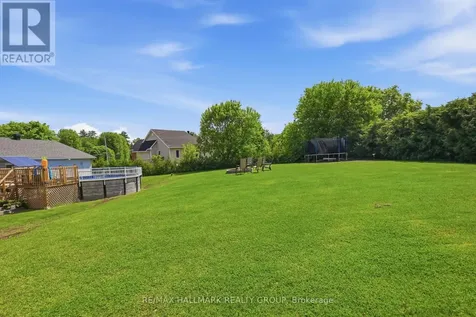 2740 Lockwood Lane Ottawa ON K4C 1B6