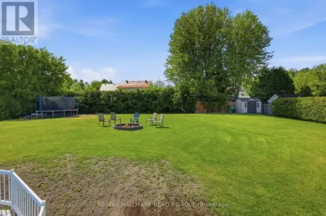 2740 Lockwood Lane Ottawa ON K4C 1B6