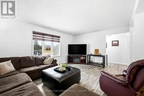 2740 Lockwood Lane Ottawa ON K4C 1B6