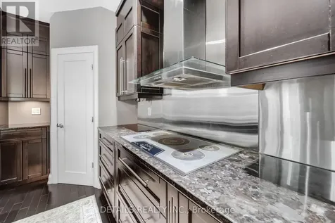 71 Eleanor Drive Ottawa ON K2E 6A1