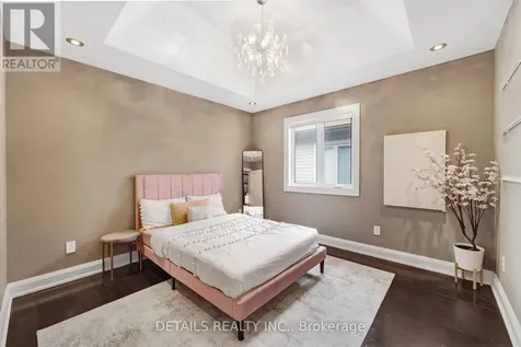 71 Eleanor Drive Ottawa ON K2E 6A1