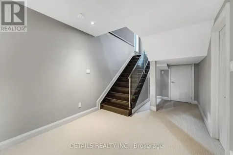 71 Eleanor Drive Ottawa ON K2E 6A1