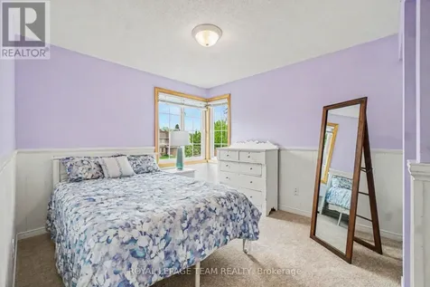 6114 Silverbirch Street Ottawa ON K1W 1C5