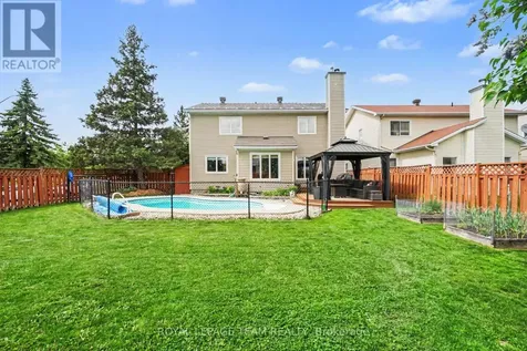 6114 Silverbirch Street Ottawa ON K1W 1C5