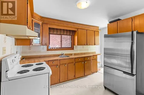 1323 2nd Avenue West Owen Sound ON N4K 4N5