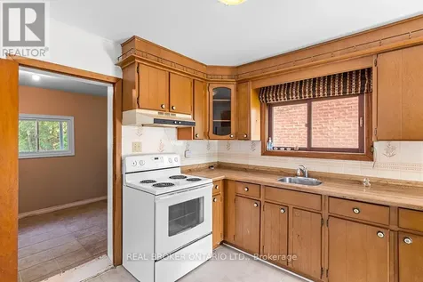 1323 2nd Avenue West Owen Sound ON N4K 4N5