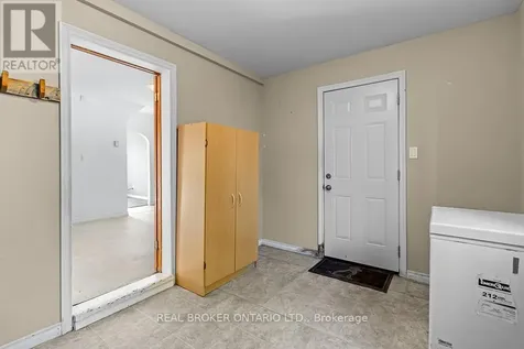 1323 2nd Avenue West Owen Sound ON N4K 4N5