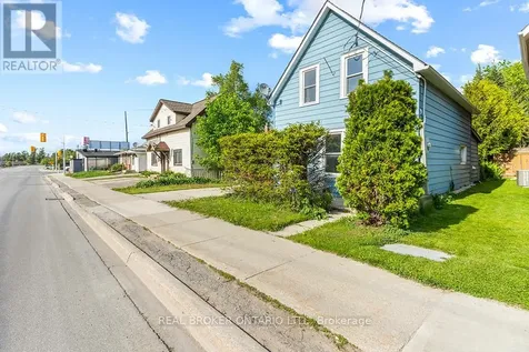1323 2nd Avenue West Owen Sound ON N4K 4N5