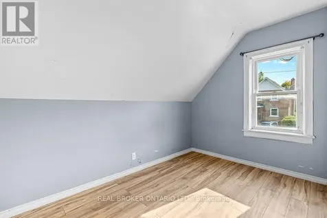 1323 2nd Avenue West Owen Sound ON N4K 4N5