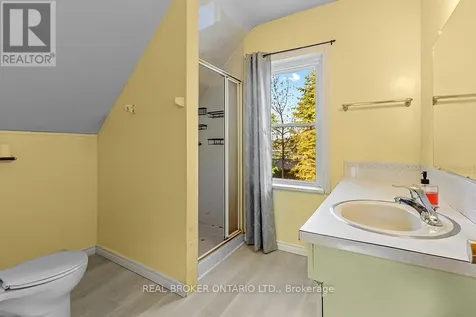 1323 2nd Avenue West Owen Sound ON N4K 4N5