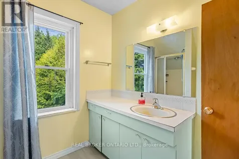 1323 2nd Avenue West Owen Sound ON N4K 4N5