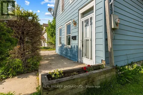 1323 2nd Avenue West Owen Sound ON N4K 4N5