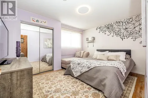994 Charlton Drive Ottawa ON K1J 8B3