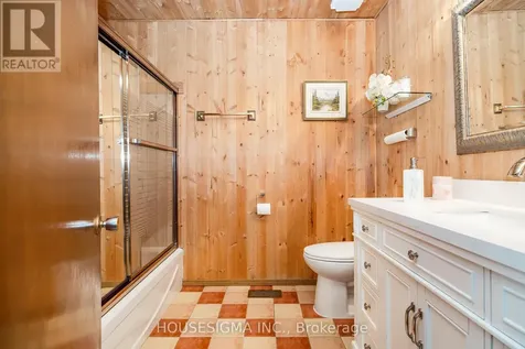 994 Charlton Drive Ottawa ON K1J 8B3